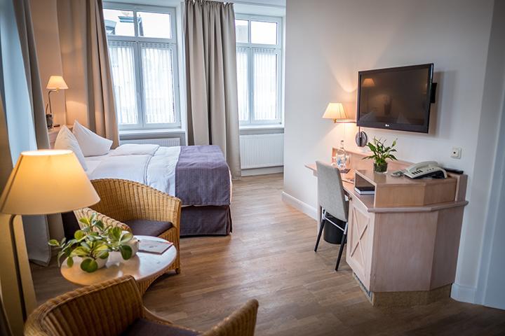 Be Bio Hotel Be Active - Naehe Historischer Hafen Toenning Exterior photo